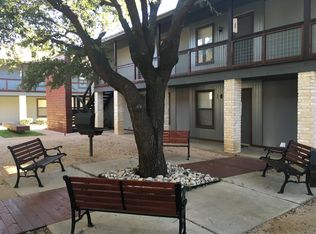 1344 S 12th St #12, Waco, TX 76706