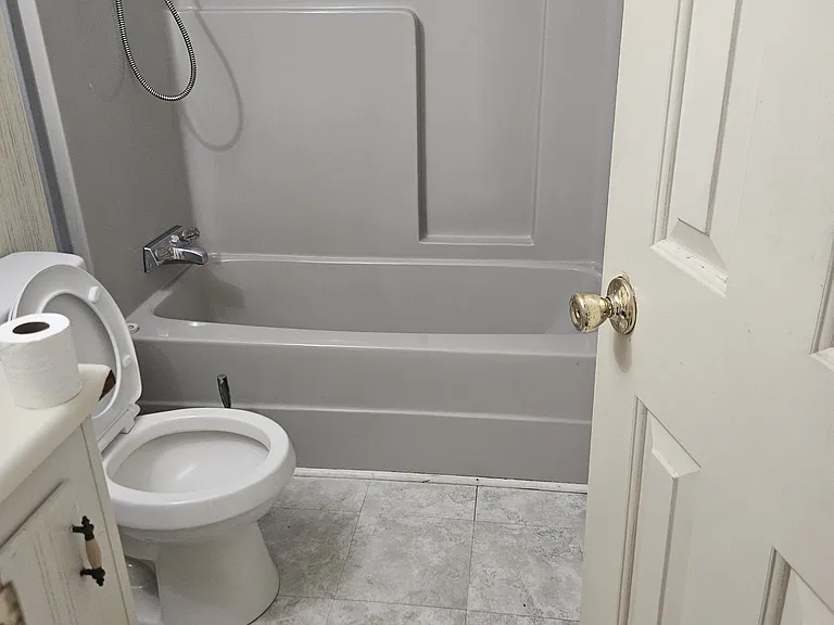 6386 Rollins Park Dr — Photo 10