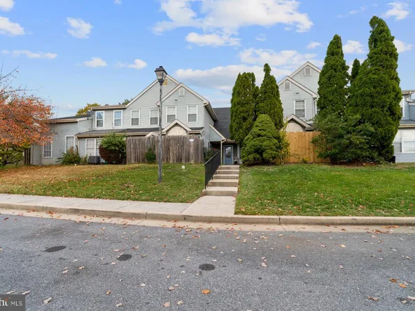 5806 Shadbush Ct, Frederick, MD 21703