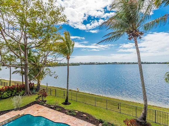 3rd image of 18122 NW 15th Ct