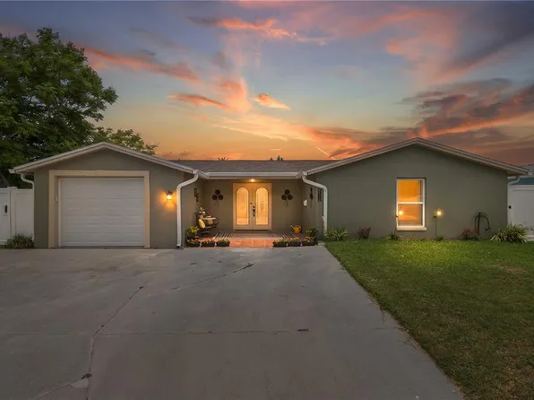 4865 Shell Stream Blvd, New Port Richey, FL 34652