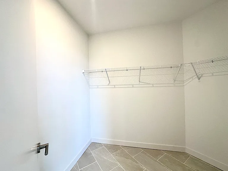 161 NE 23rd St #B1 — Photo 12