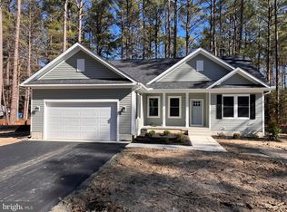 61 Armed Forces Dr, Montross, VA 22520