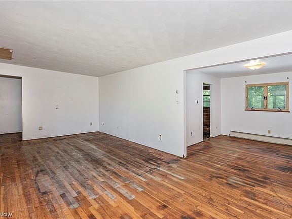 4th image of 10300 Brian Rd