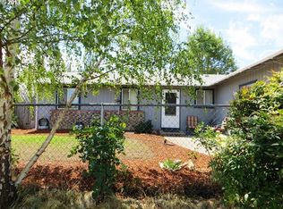 1965 Del Mar Dr, Roseburg, OR 97471