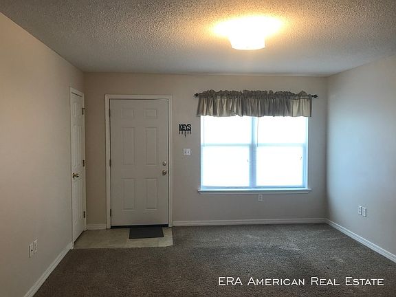 2nd image of 28 Garden Ln APT 14