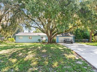 12210 Floral Ln, Thonotosassa, FL 33592