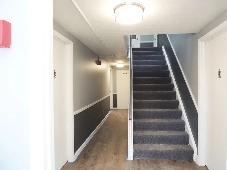 Smartland Parkwood Manor Apartments — Photo 12