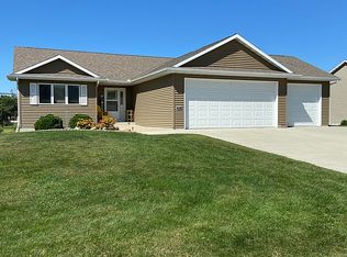 305 Chestnut St, Riceville, IA 50466