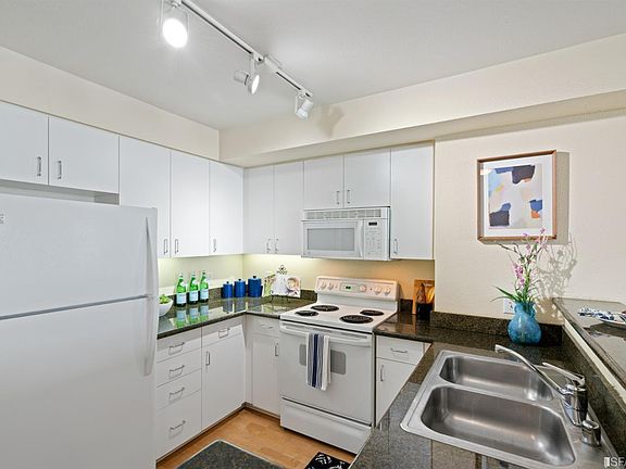 5th image of 8200 Oceanview Ter APT 308