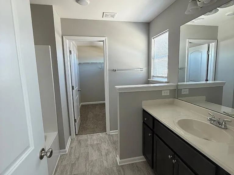 141 Candy Apple Ln — Photo 16