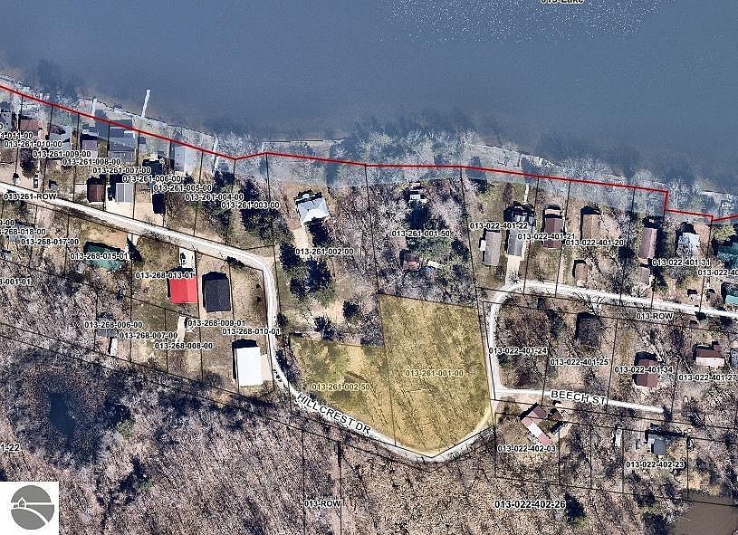 1st image of 702 Hillcrest Dr