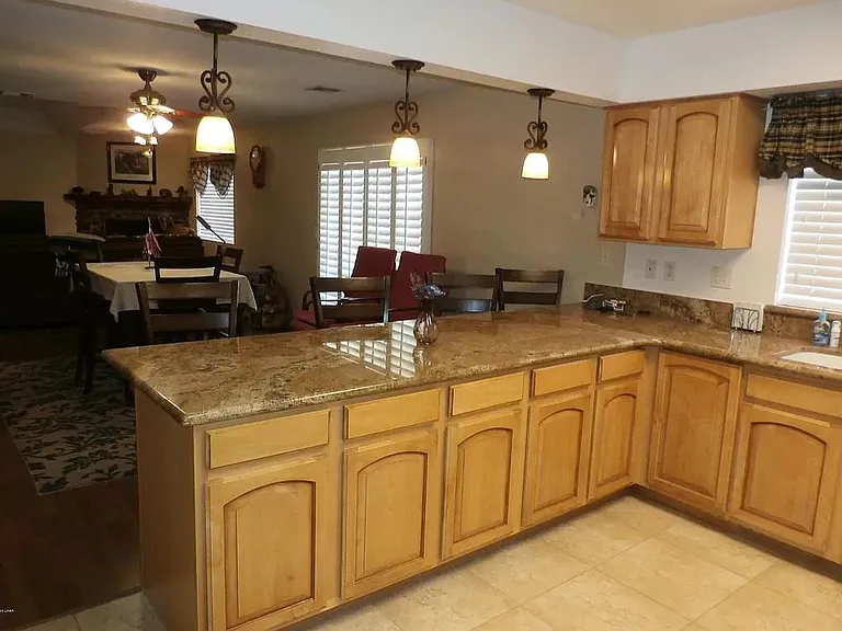 2340 Camero Ct — Photo 6
