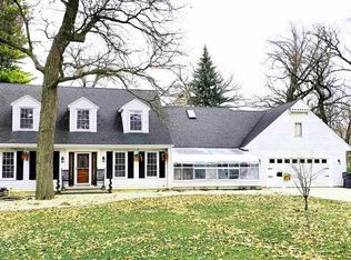 331 7th St, Neenah, WI 54956