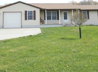 5208 Creek Rd, Andover, OH 44003