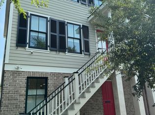 552 E McDonough St, Savannah, GA 31401