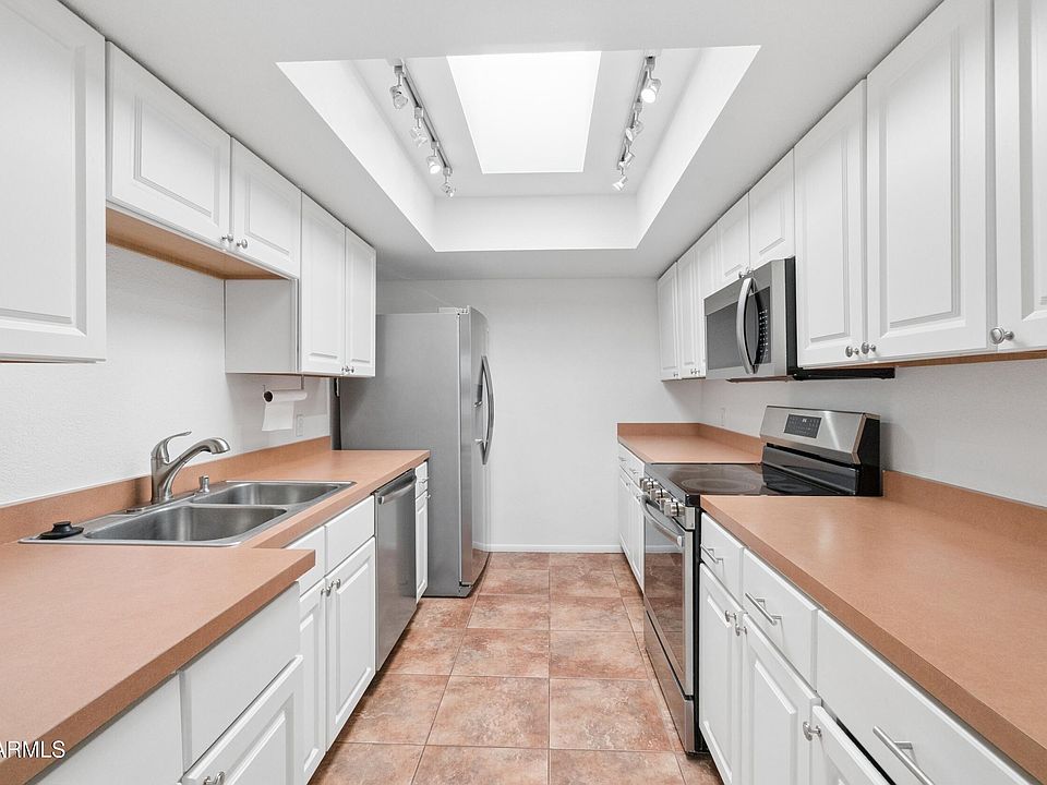 1st image of 2451 E 7TH Street