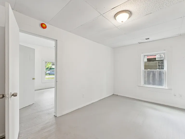 4405 12th Ave — Photo 8