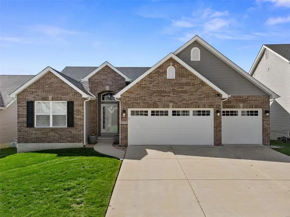 3310 Amber Heights Ln, Imperial, MO 63052