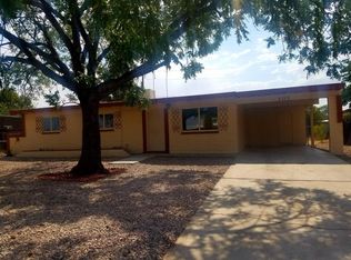 107 3rd St, Huachuca City, AZ 85616