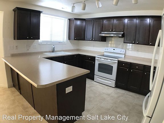 4th image of 5327 W Gateshead Dr