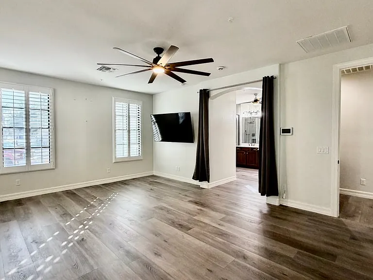 1777 W Ocotillo Rd — Photo 16
