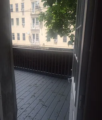 Rented by Smart NY Realty LLC | media 15