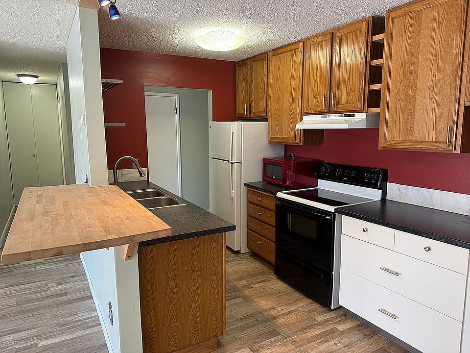 1st image of 4351 Parklawn Ave #104