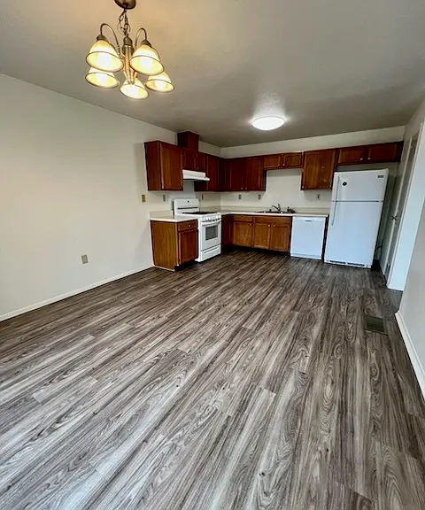 274 Dunn Ct — Photo 3