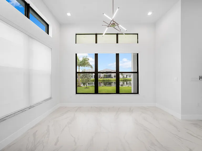 20262 Rosewood Garden Way — Photo 16