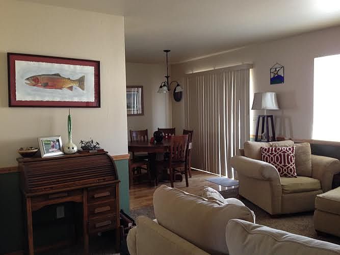 1st image of 83 E Magnolia Dr