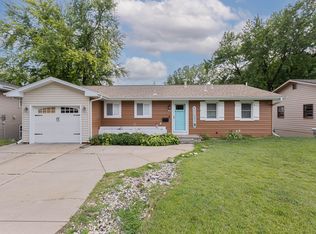 21 Crestwood Dr, Council Bluffs, IA 51503