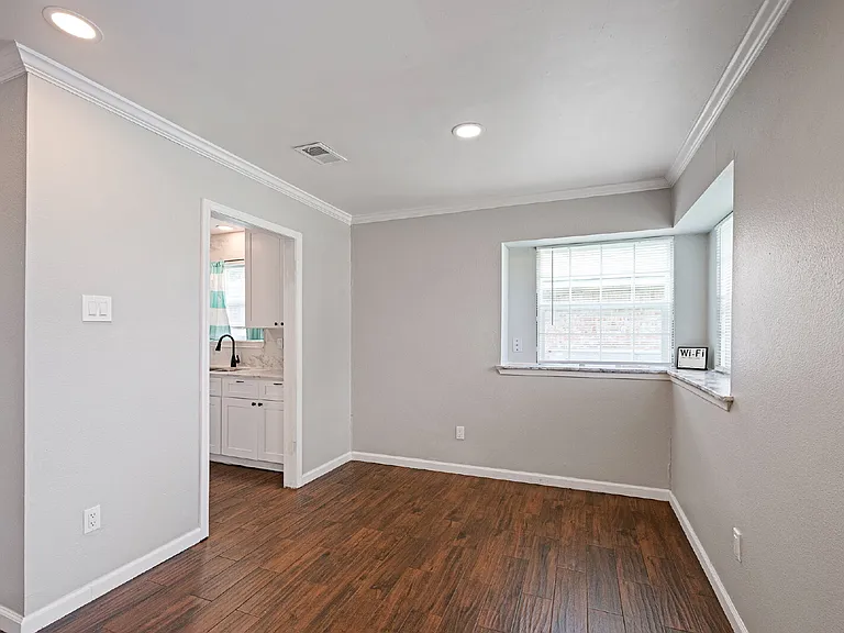 11806 Murr Way — Photo 8