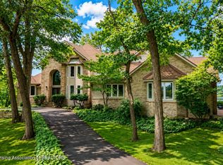 10082 Oak Island Dr, Laingsburg, MI 48848