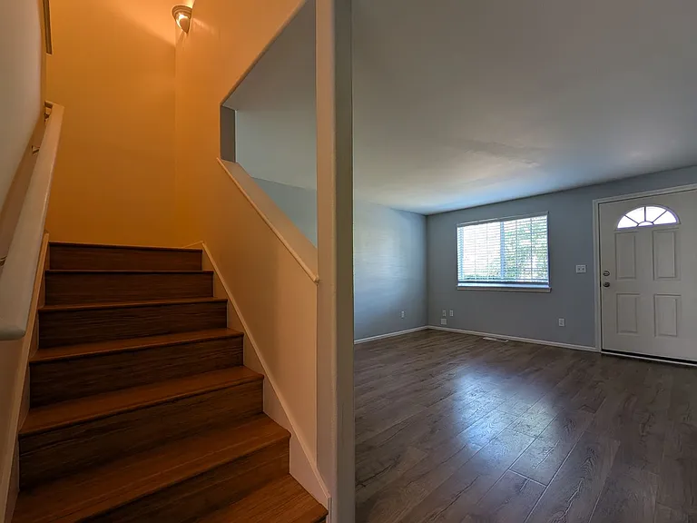 3657 Westleigh St — Photo 6