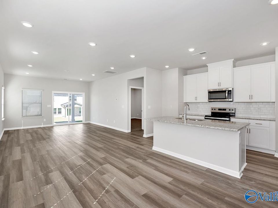 1st image of 8165 Gaskin Blvd