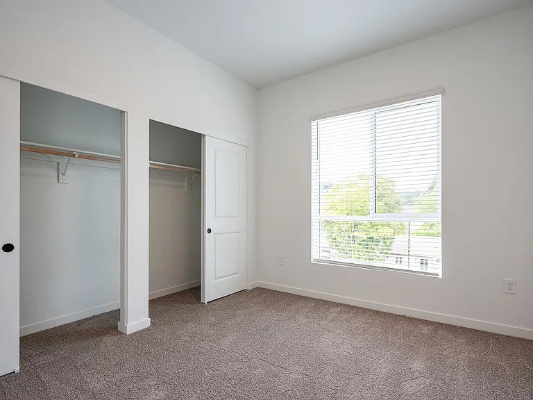 Ventana-on-First Bedroom 2