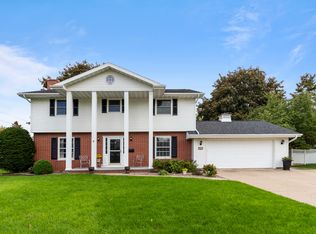 2245 W Cherokee Dr, Appleton, WI 54914