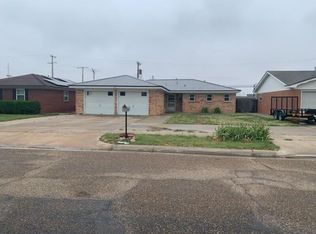 1703 Sunset Ave, Dumas, TX 79029