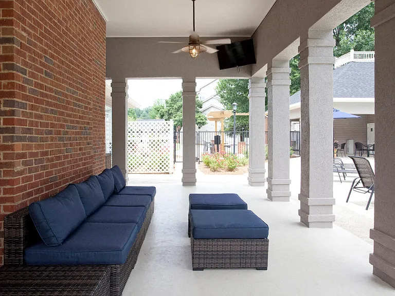 1287 Shoals Apartments — Photo 4