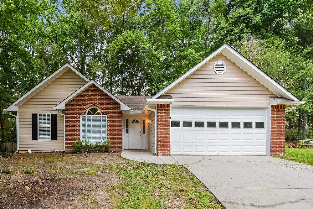 3 bed, 2.0 bath, 1522 sqft, $1,935 — Photo 1