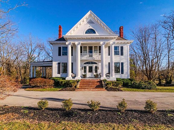 2nd image of 600 Boone Ave