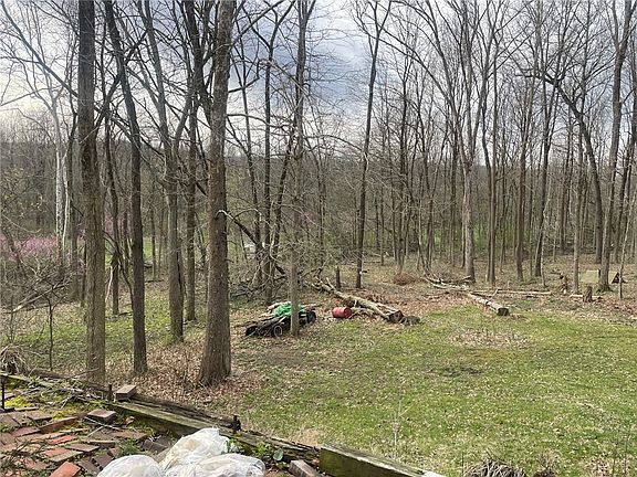 4th image of 16 Kickapoo Pl