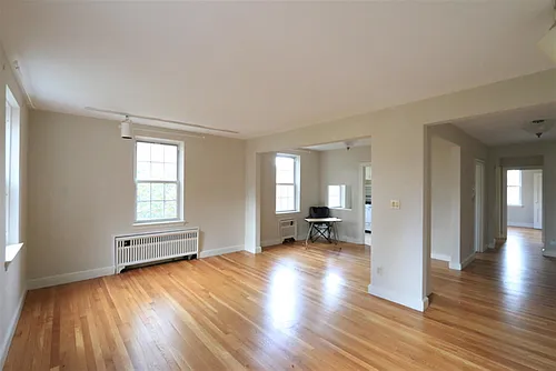 1716 Cambridge St Photo 1
