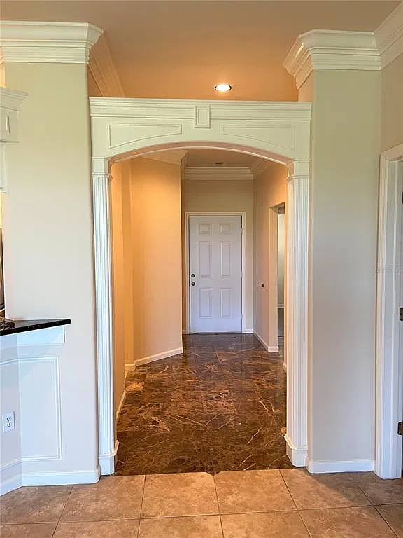 3 bed, 2.0 bath, 1367 sqft, $2,195 — Photo 2