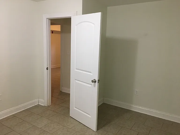 4128 Chester Ave #1R — Photo 7