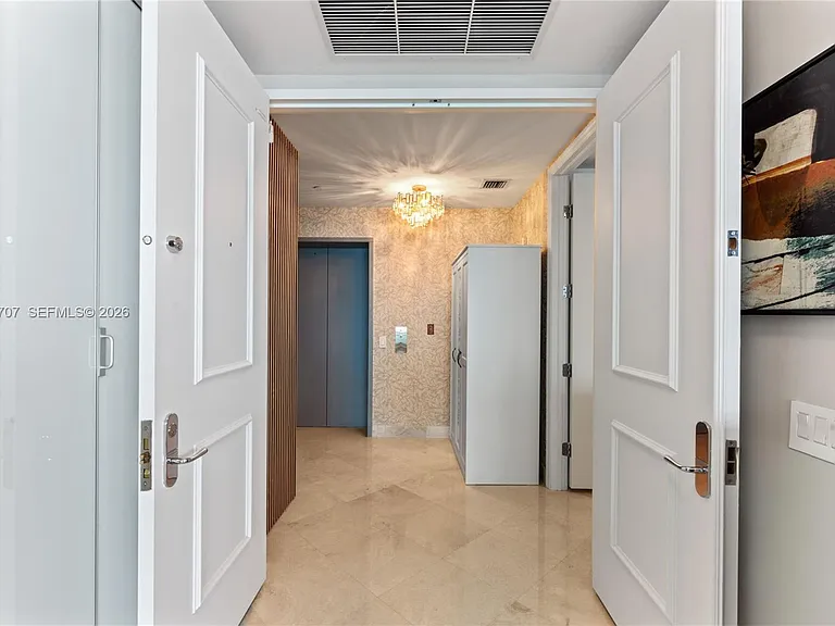 5959 Collins Ave #1201 — Photo 17