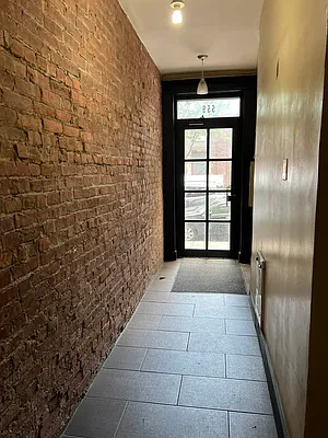 Rented by ESG Realty Inc | media 21