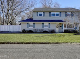 12 Carriage Rd N, Hazlet, NJ 07730
