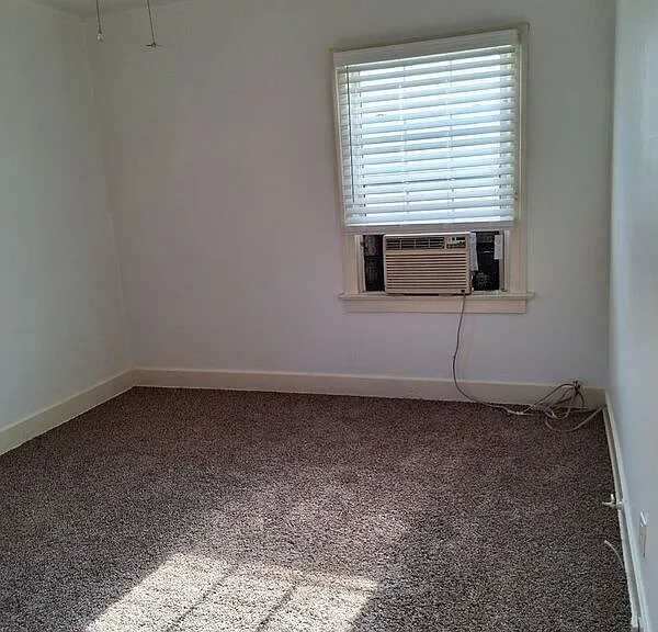12818 E Penn St — Photo 21